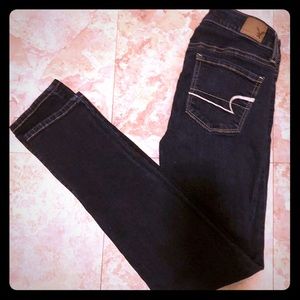 Size 0 dark denim American Eagle skinny jeans